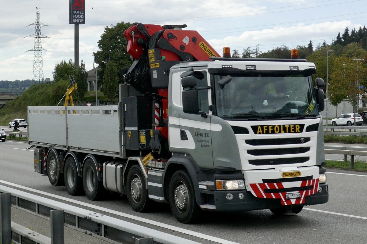 Ein Scania mit Pritsche von Affolter am 10.9.26 bei Grauholz.