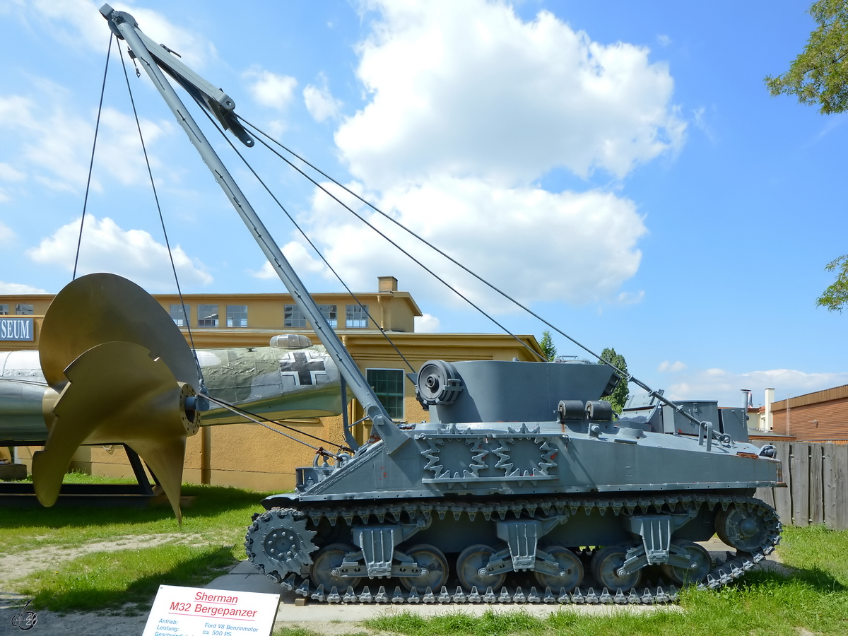 Ein Sherman M32 Bergepanzer war Mitte Mai 2014 auf dem Außengelände des Technik-Museums in Speyer zu sehen.