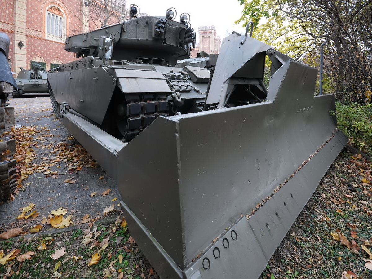 Ein Vickers-Armstrong Centurion Pionierpanzer im Heeresgeschichtlichen Museum Wien (November 2010)
