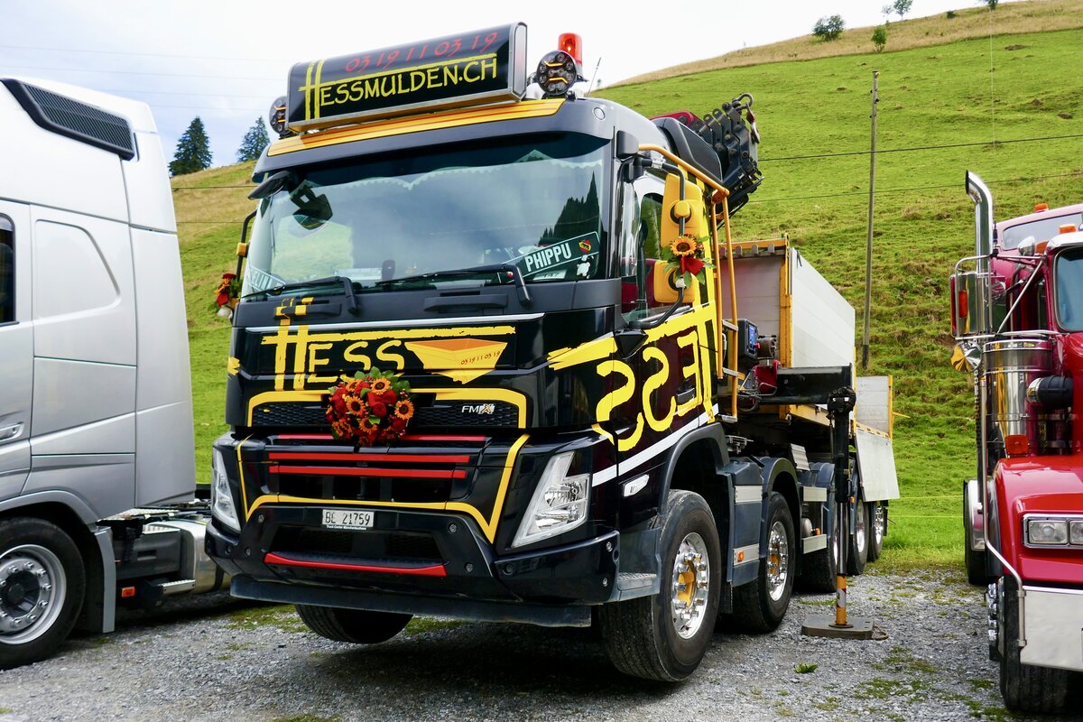 Ein Volvo FMX von HESS am 29.8.26 beim Diemtigtaler Truck Treff.