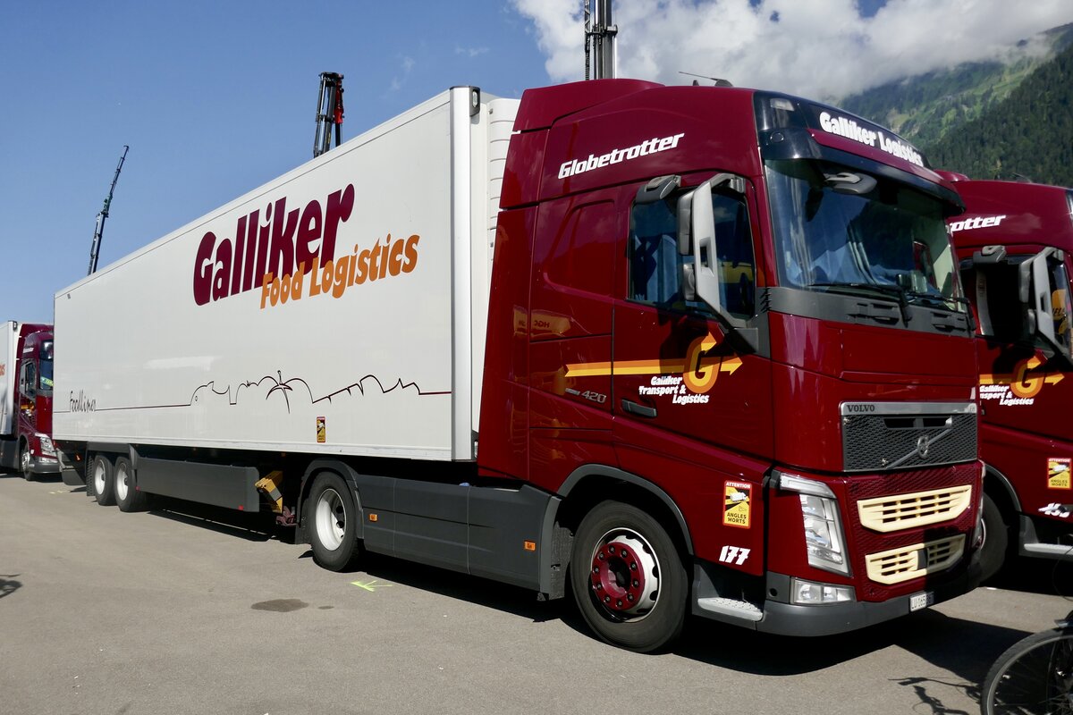 Ein Volvo Sattelschlepper von Galliker am 26.6.22 beim Trucker Festival in Interlaken.