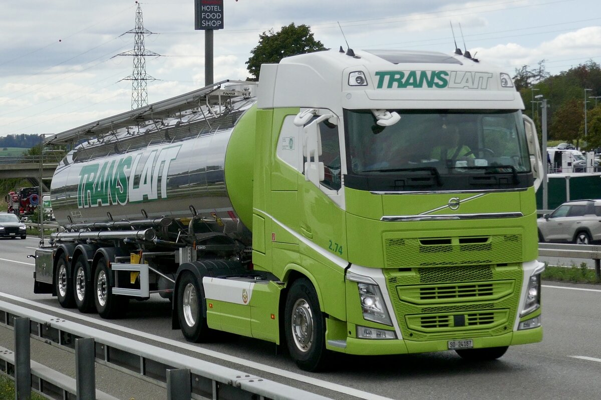 Ein Volvo Tanksattelzug von TransLait am 10.9.26 bei Grauholz.