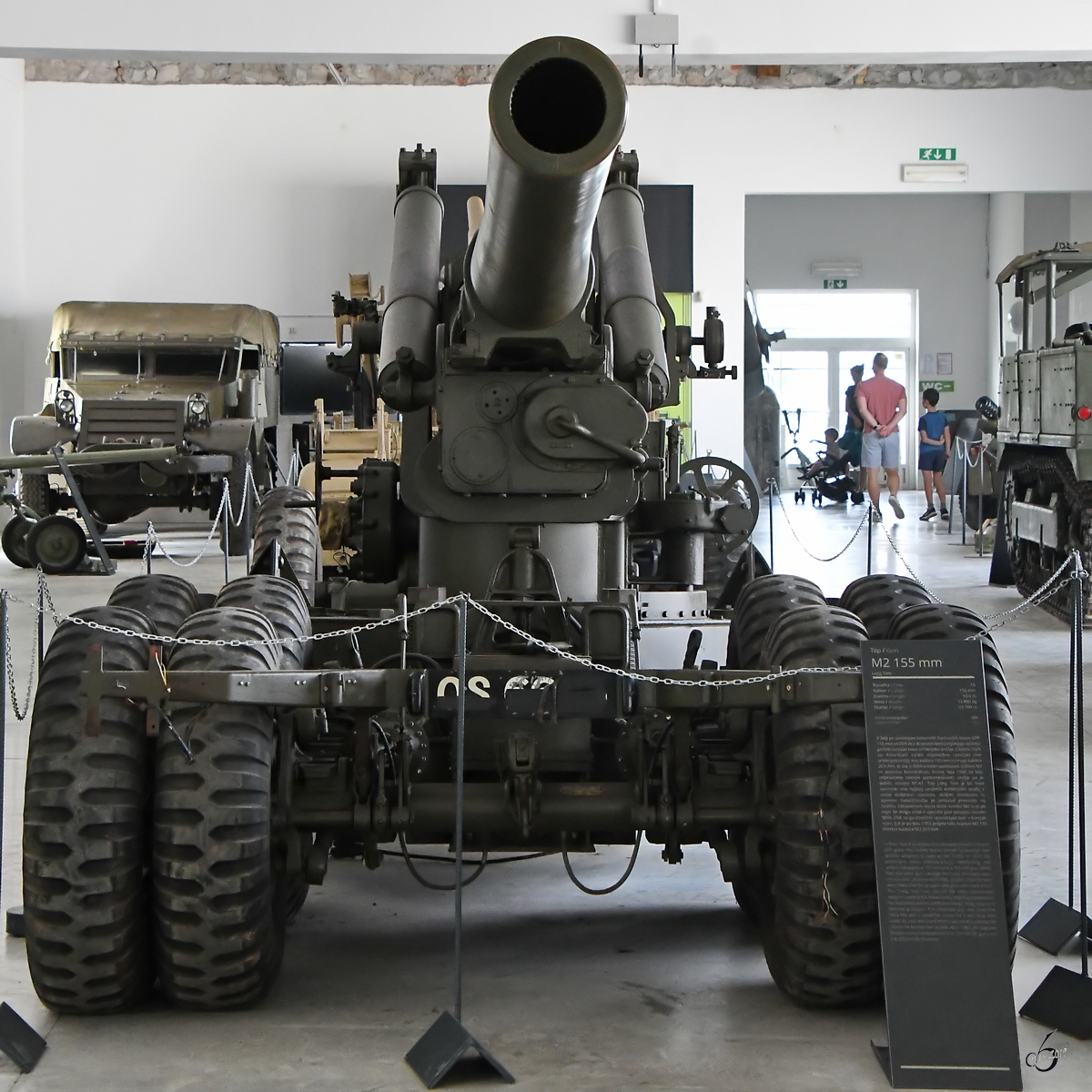 Eine Feldhaubitze M2  Long Tom , Kaliber 155mm war Ende August 2019 im Park der Militärgeschichte in Pivka ausgestellt.