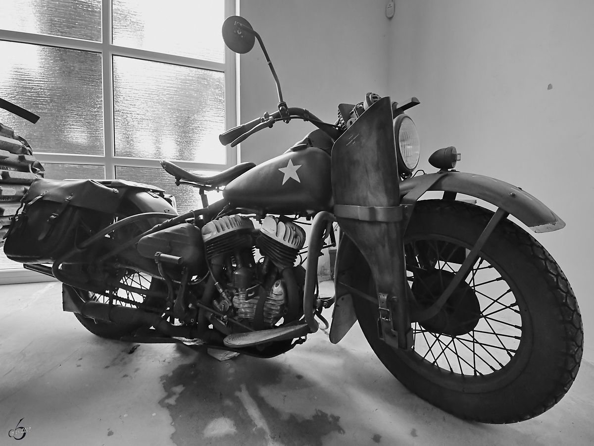 Eine Harley-Davidson Typ WLA war Ende August 2019 im Park der Militärgeschichte in Pivka ausgestellt. 