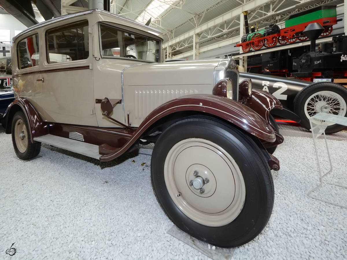 Eine Opel 4/16 Limousine von 1928 stand Mitte Mai 2014 im Technik-Museum Speyer.