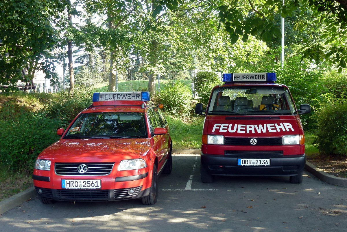 Einsatzleitwagen von der Berufsfeuerwehr Rostock und Mannschaftswagen der Freiwillige Feuerwehr der Ostseebad Nienhagen. Foto 01.08.14