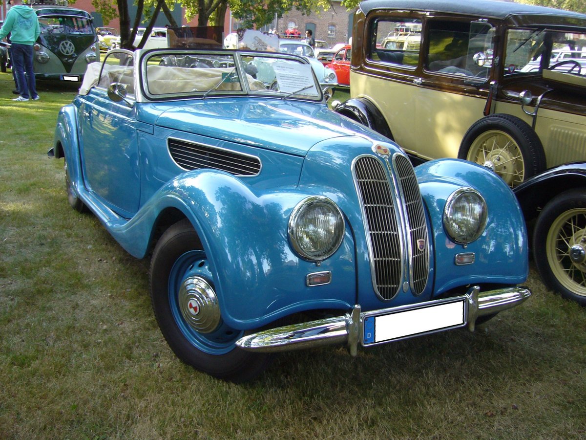 EMW 327 Cabriolet, produziert von 1952 bis 1956. Beim EMW ...
