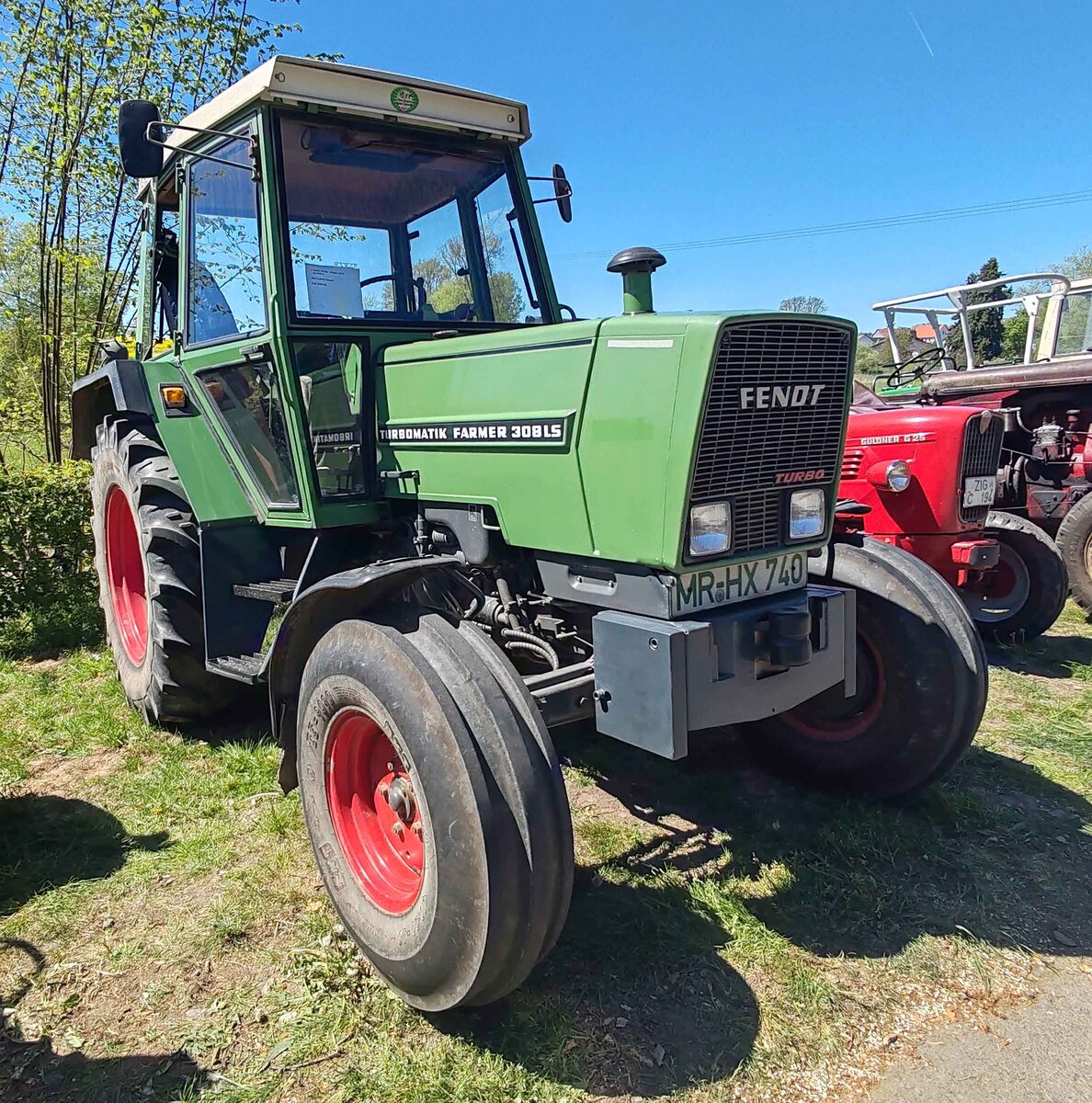 =Fendt Farmer 308 LS, gesehen bei der Oldtimerschau in Wasenberg, 05-2025
