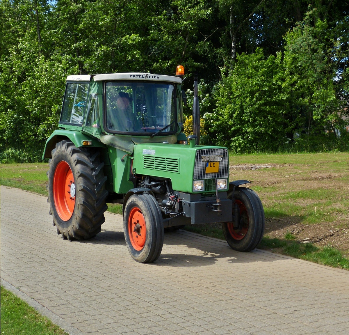 Fendt Farmer als Teilnehmer an der Rundfahrt bei dem Oldtimertreffen in Wintger. 29.05.2022   