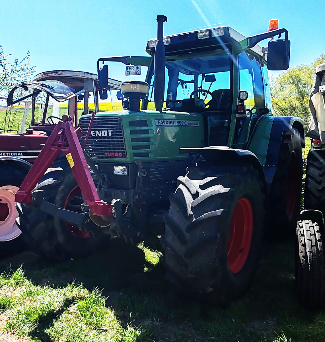 =Fendt Favorit 509 C, gesehen bei der Oldtimerschau in Wasenberg, 05-2025
