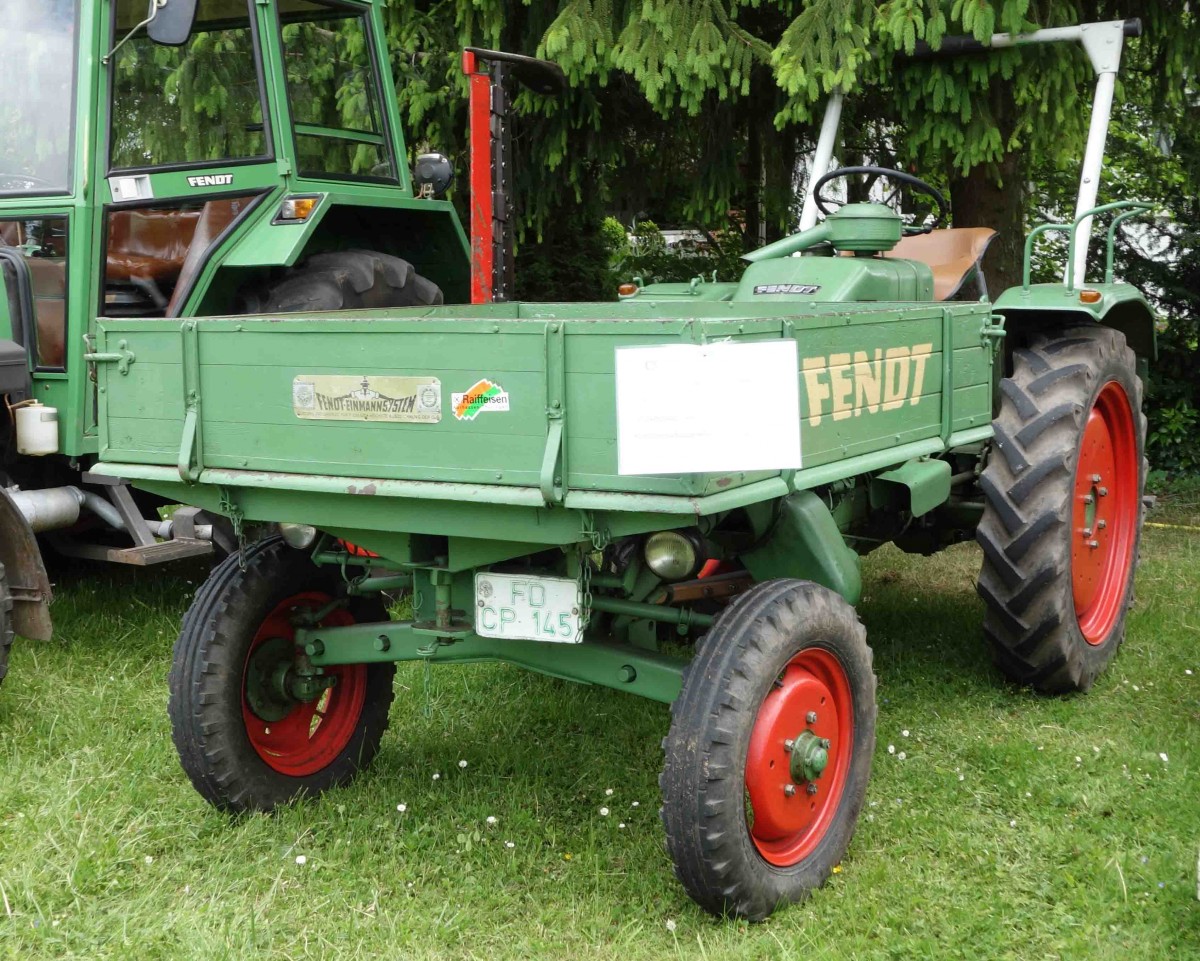 Fendt GT, 25 PS, steht bei der Oldtimerausstellung in Fulda-Edelzell, Mai 2014