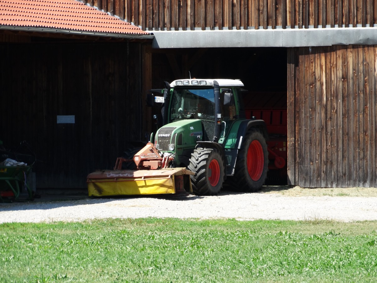 Fendt Vario 410 am 06.08.15 im Marktoberdorf