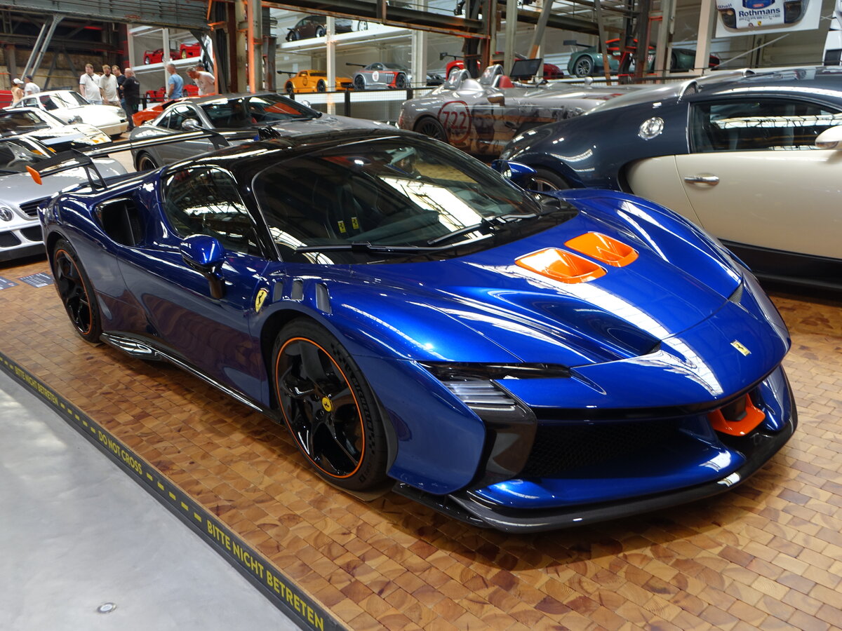 Ferrari SF90 XX Stradale, Baujahr 2023, V8, 3990 Cm, 1030 PS, Nationales Automuseum The Loh Collection (27.06.2026)