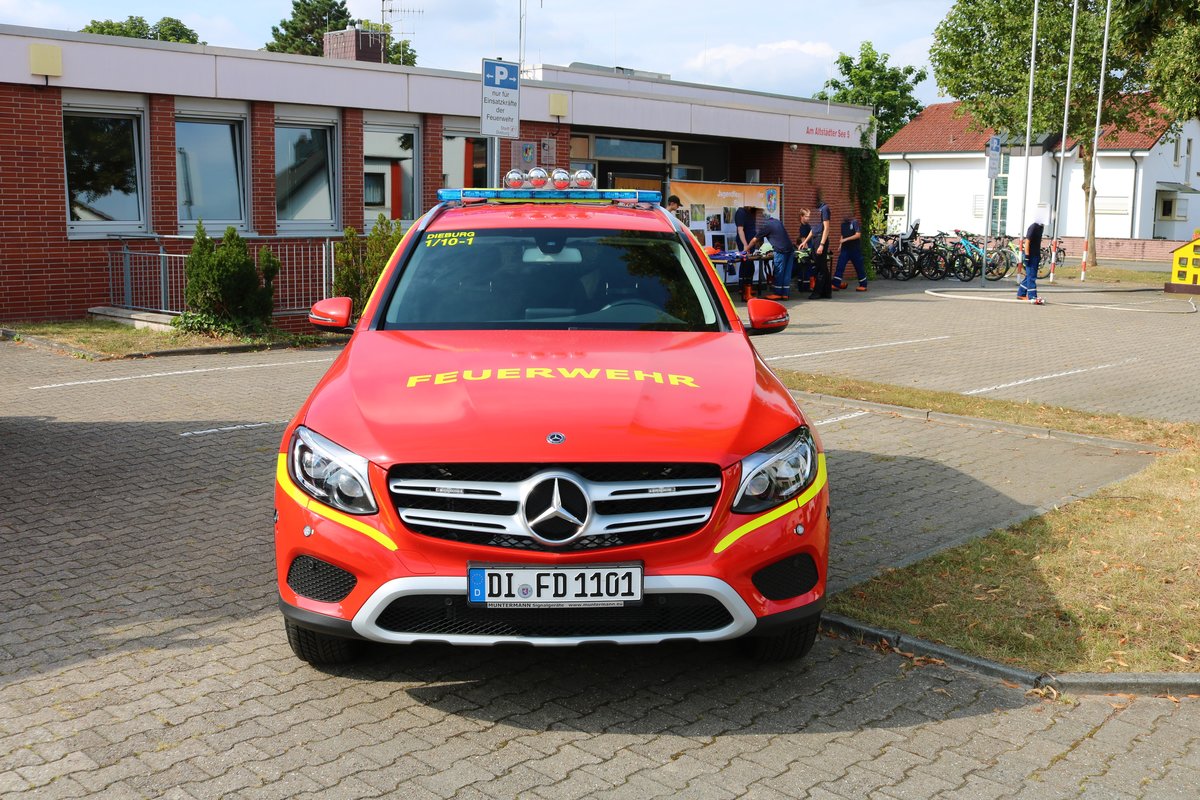 Feuerwehr Dieburg Mercedes Benz GLC KdoW am 01.09.19 beim Tag der offenen Tür