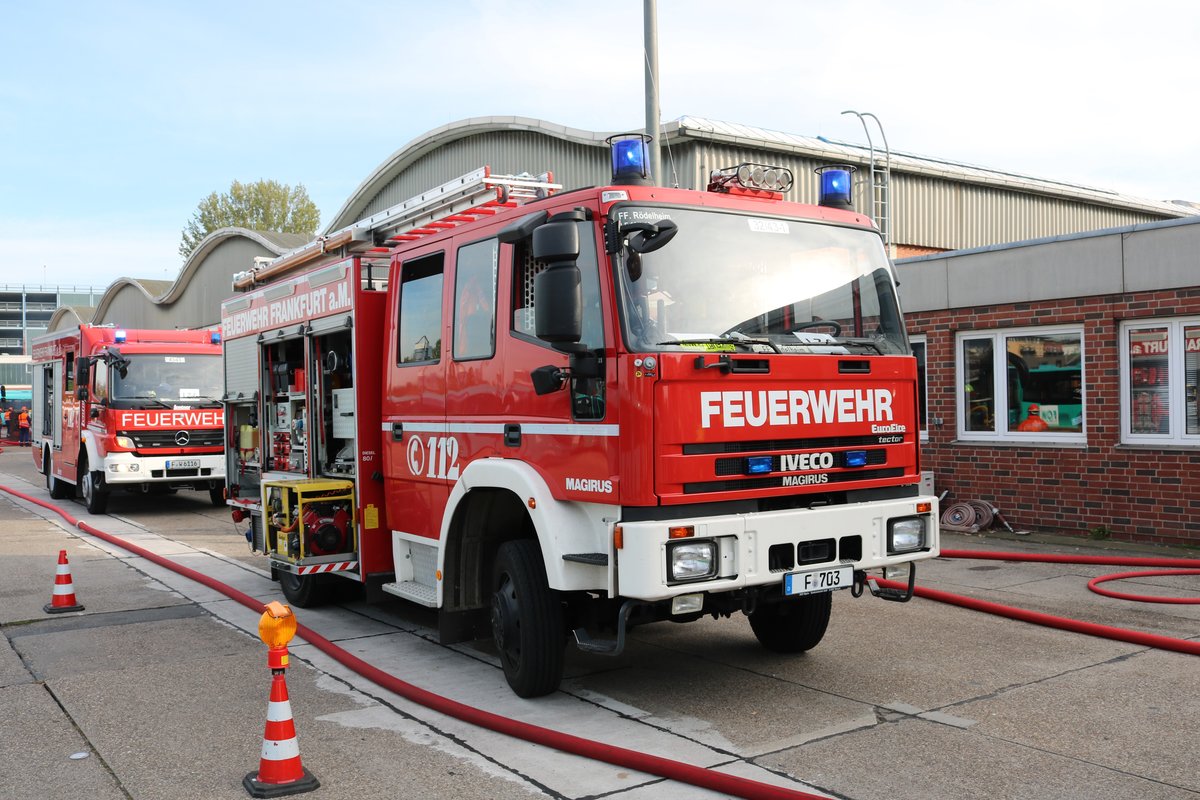 Feuerwehr Frankfurt am Main IVECO Magirus LF10 am 26.10.19 bei der Herbstabschlussübung der Jugendfeuerwehr Frankfurt am Main 