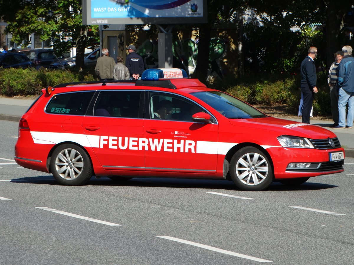 Feuerwehr Frankfurt am Main VW Passat am 16.09.17 beim Tag der offene Tür an der Wache 2 in Mainz Kastel der BF Wiesbaden
