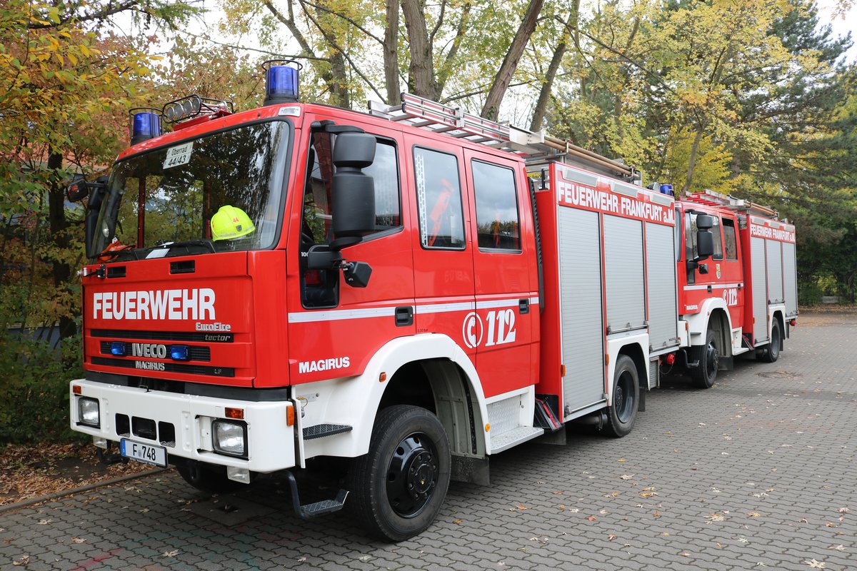 Feuerwehr Frankfurt IVECO LF10/6 (Florian Frankfurt 44/43) am 27.10.18 bei der Herbstabschlussübung der Jugendfeuerwehr