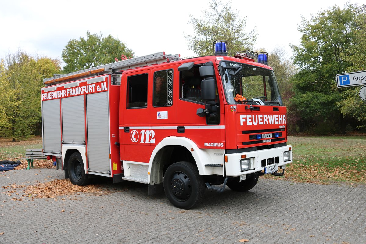 Feuerwehr Frankfurt IVECO LF10/6 (Florian Frankfurt xx/43) am 27.10.18 bei der Herbstabschlussübung der Jugendfeuerwehr 