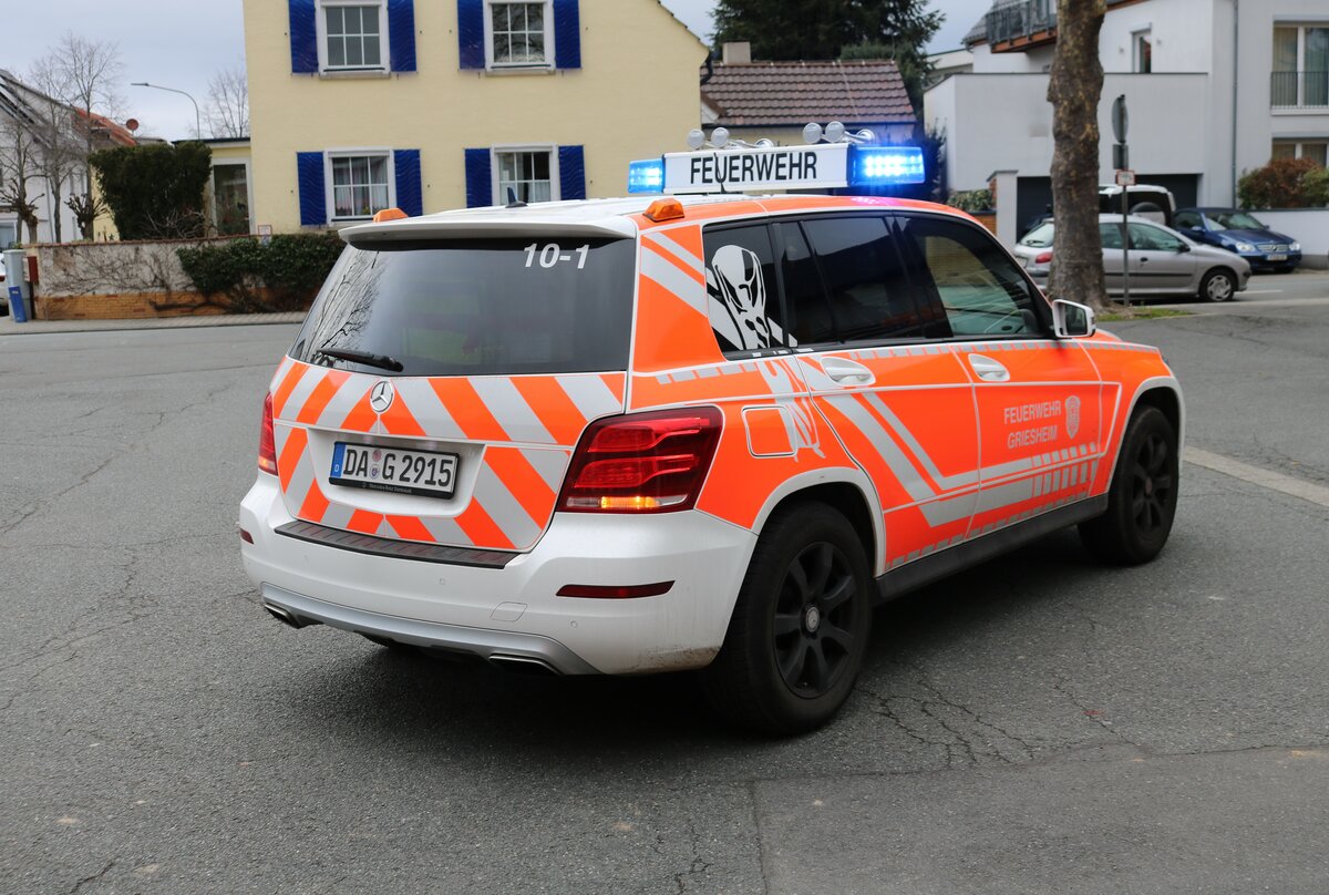 Feuerwehr Griesheim Mercedes Benz GLK KdoW (Florian Griesheim 1/10) am 18.02.23 bei einen Fototermin
