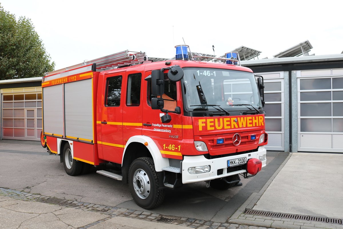 Feuerwehr Großkotzenburg Mercedes Benz Atego LF20 am 06.10.19 beim Tag der offenen Tür 