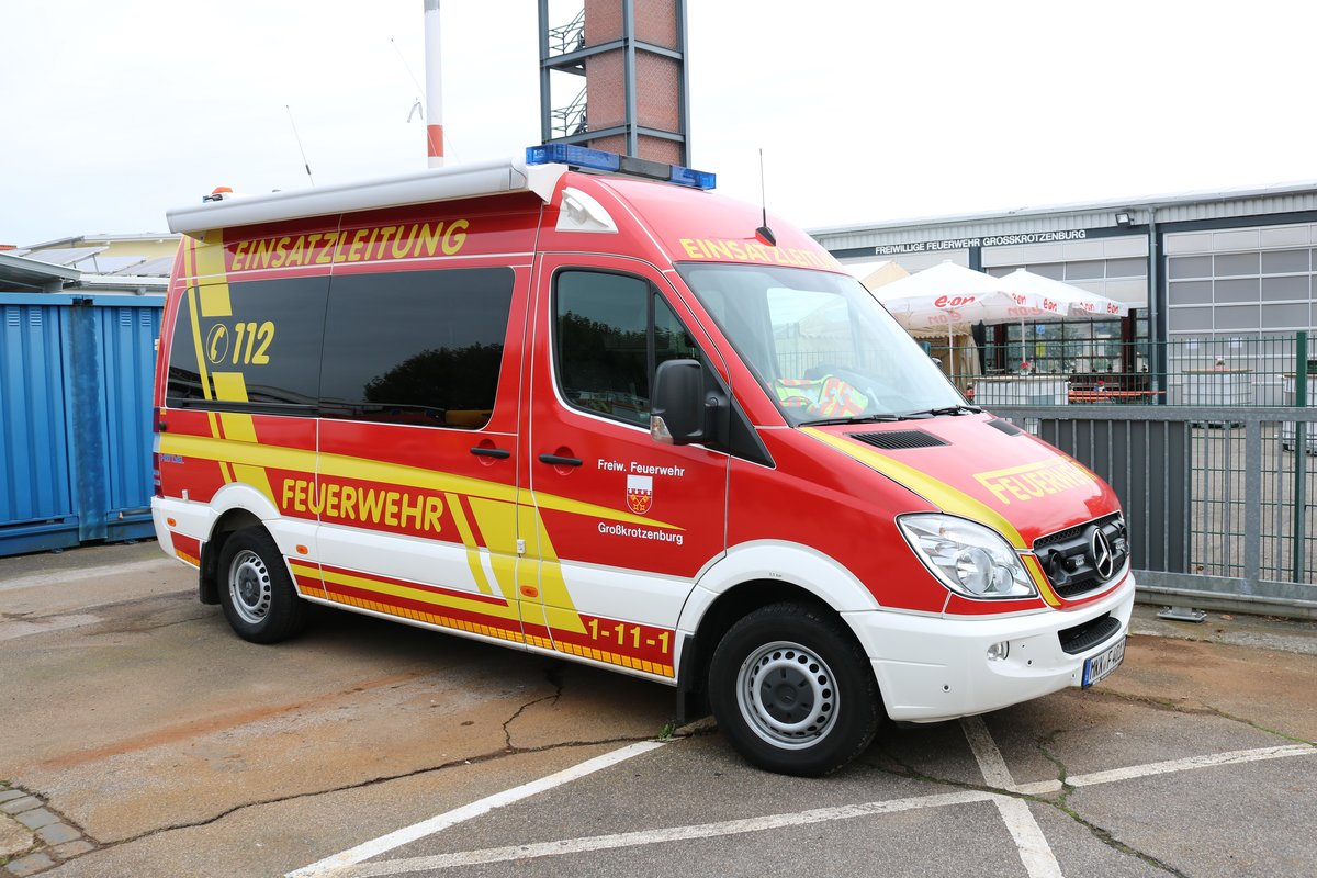 Feuerwehr Großkotzenburg Mercedes Benz Sprinter ELW am 06.10.19 beim Tag der offenen Tür 