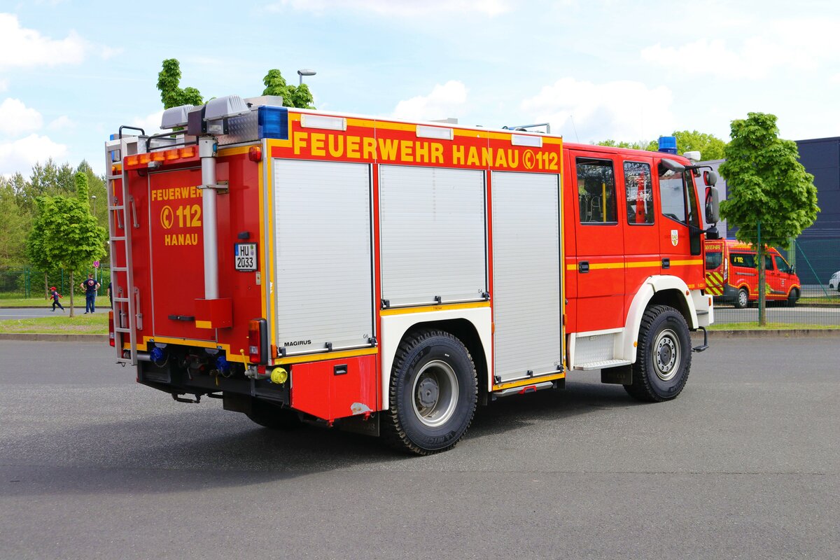 Feuerwehr Hanau IVECO TLF (Florian Hanau 1-22-1) am 06.05.23 bei einem Fototermin