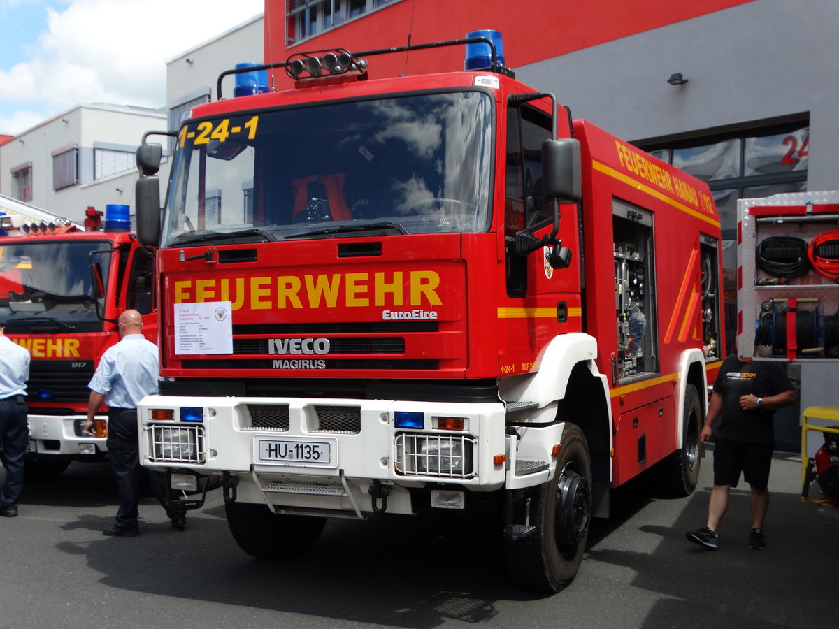 Feuerwehr Hanau Mitte IVECO/Magirus TLF 24/50 (Florian Hanau 1-24-1) am 18.06.17 beim Tag der Offenen Tür
