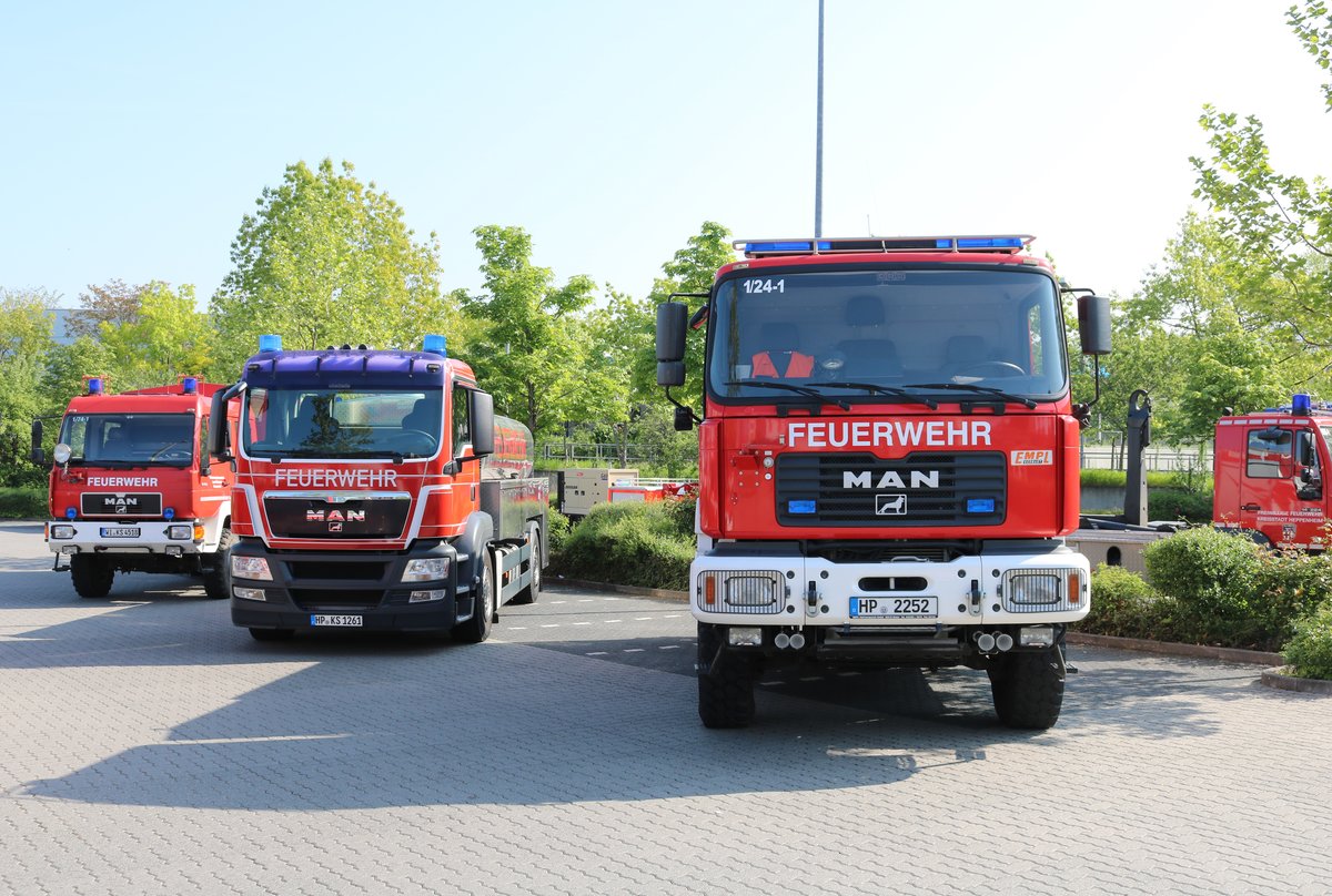 Feuerwehr Heppenheim Mitte MAN TLF 24/50 (Florian Heppenheim 1/24-1) und dahinter MAN TGS TLF am 01.05.19 beim Tag der offenen Tür