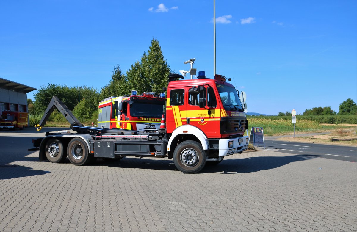 Feuerwehr Hofheim am Taunus Mercedes Benz WLF (Florian Main-Taunus 1-66) am 05.08.18 beim Tag der Offenen Tür zur 150 Jahre Feier