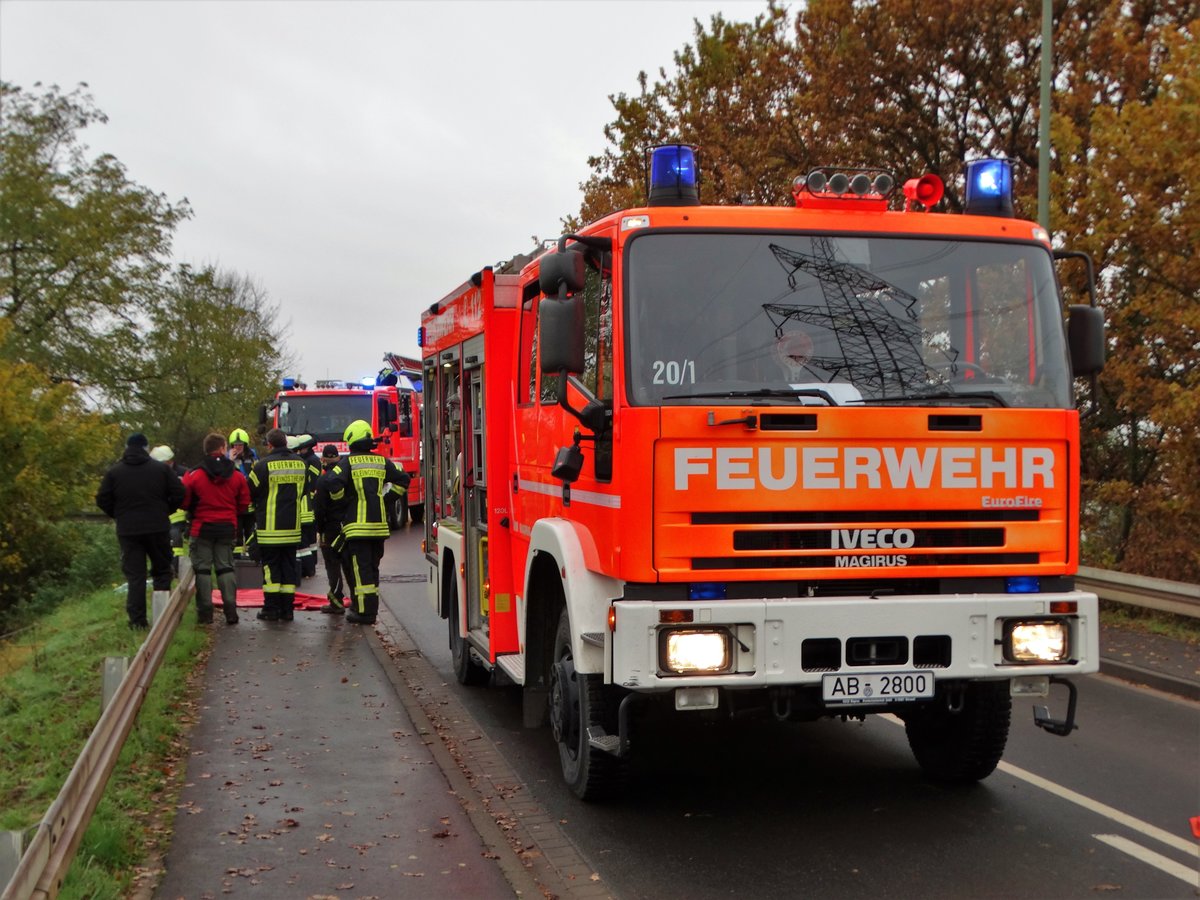 Feuerwehr Kleinostheim IVECO/Magirus TLF 16/25 (Florian Kleinostheim 20/1) am 12.11.17 bei der Jahresabschlussübung 2017