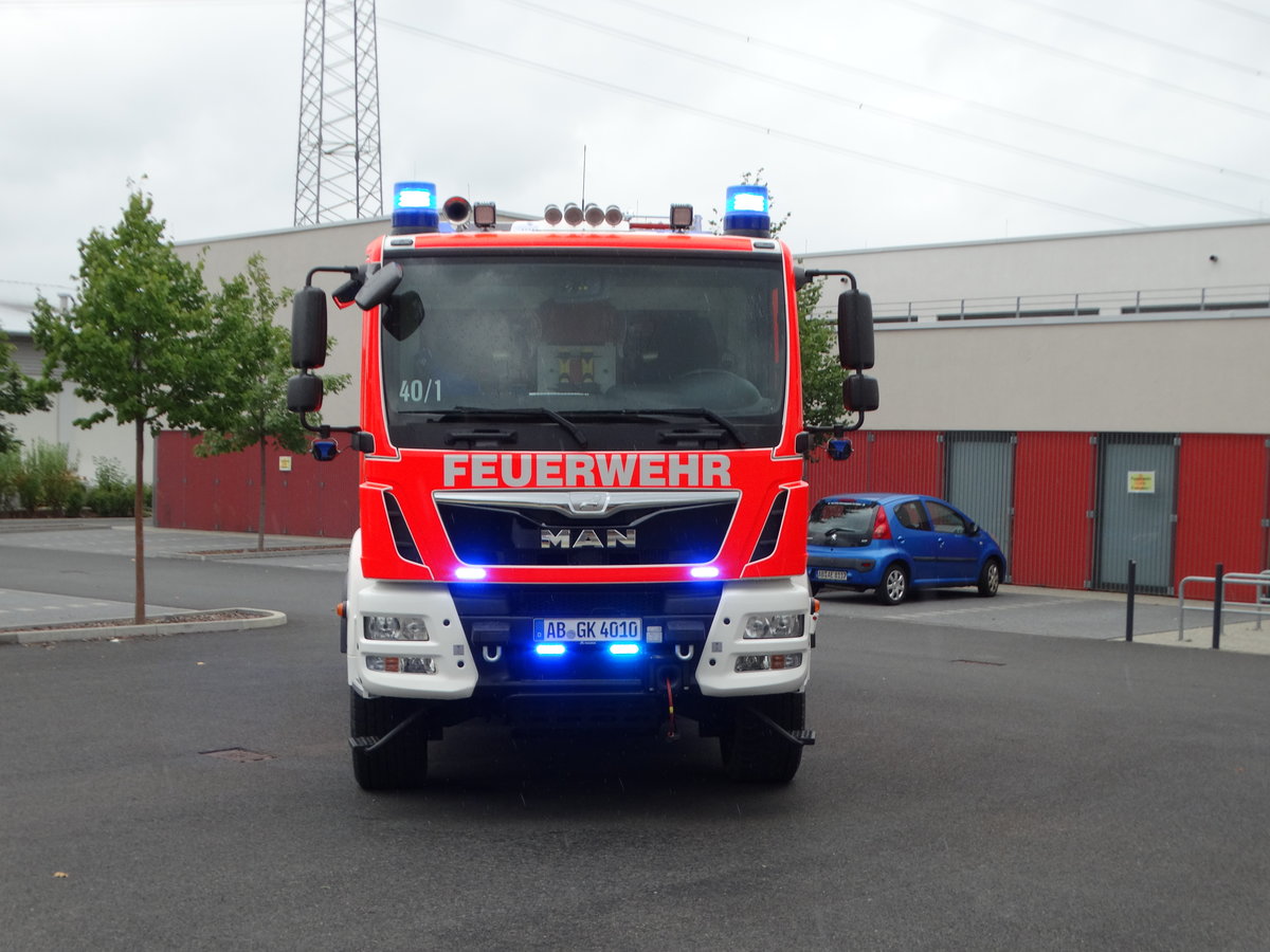 Feuerwehr Kleinostheim MAN TGM HLF20 (Florian Kleinostheim 40/1) bei einen Fototermin am 12.08.17. Dieses Fahrzeug wurde am 07.08.17 in Dienst gestellt. Es hat einen Magirus Aufbau