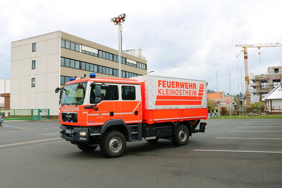 Feuerwehr Kleinostheim MAN TGM V-LKW (Florian Kleinostheim 56/1) am 02.04.22 bei einen Fototermin