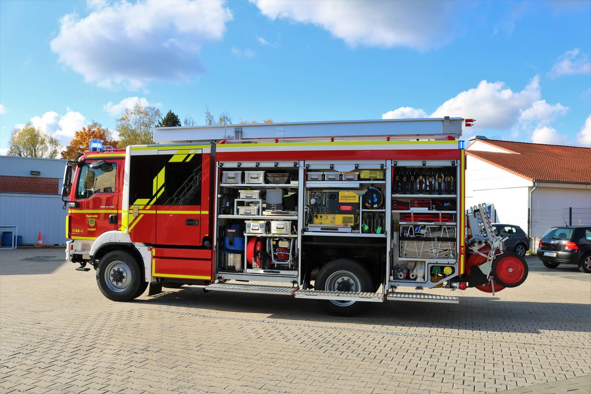 Feuerwehr Langen (Hessen) MAN TGM HLF20/16 (Florian Langen 1/46-1) am 02.11.18 bei einen Fototermin. Das Fahrzeug ist Neu und hat einen Aufbau von Walser