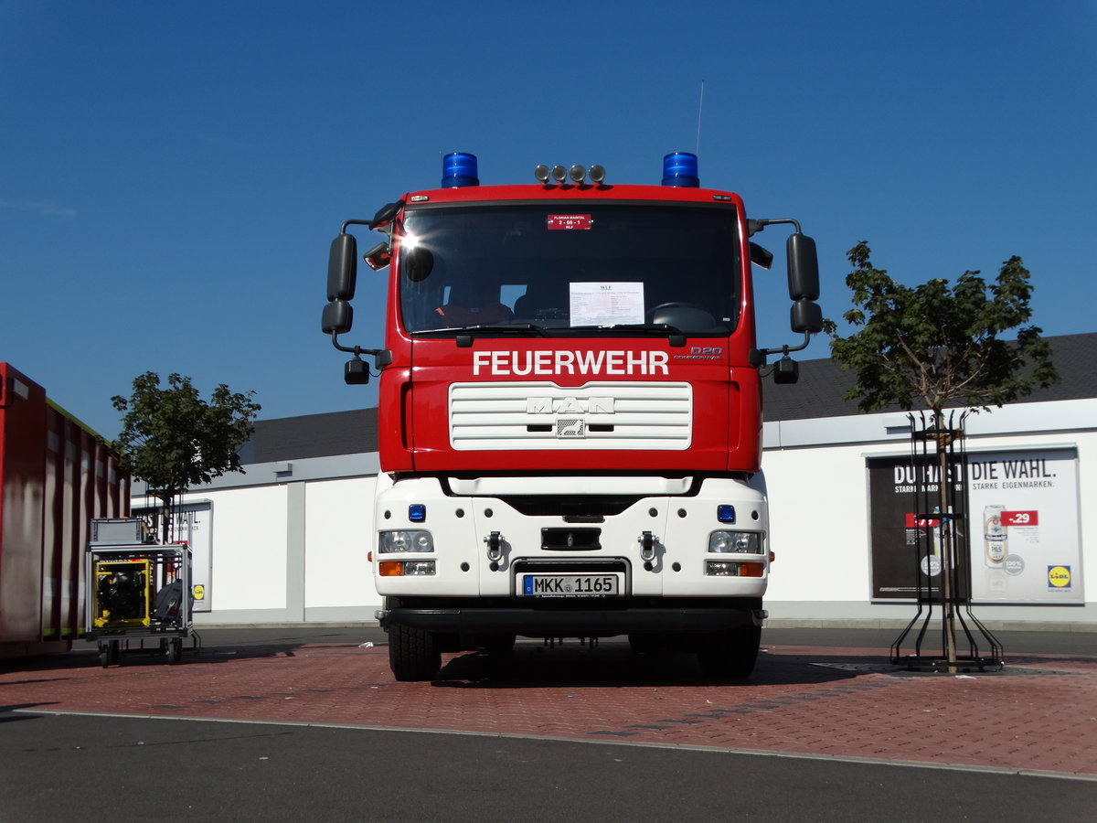 Feuerwehr Maintal MAN TGA WLF (Florian Maintal 2-66-1) am 25.09.16 beim Tag der Offenen Tür in Bischofsheim