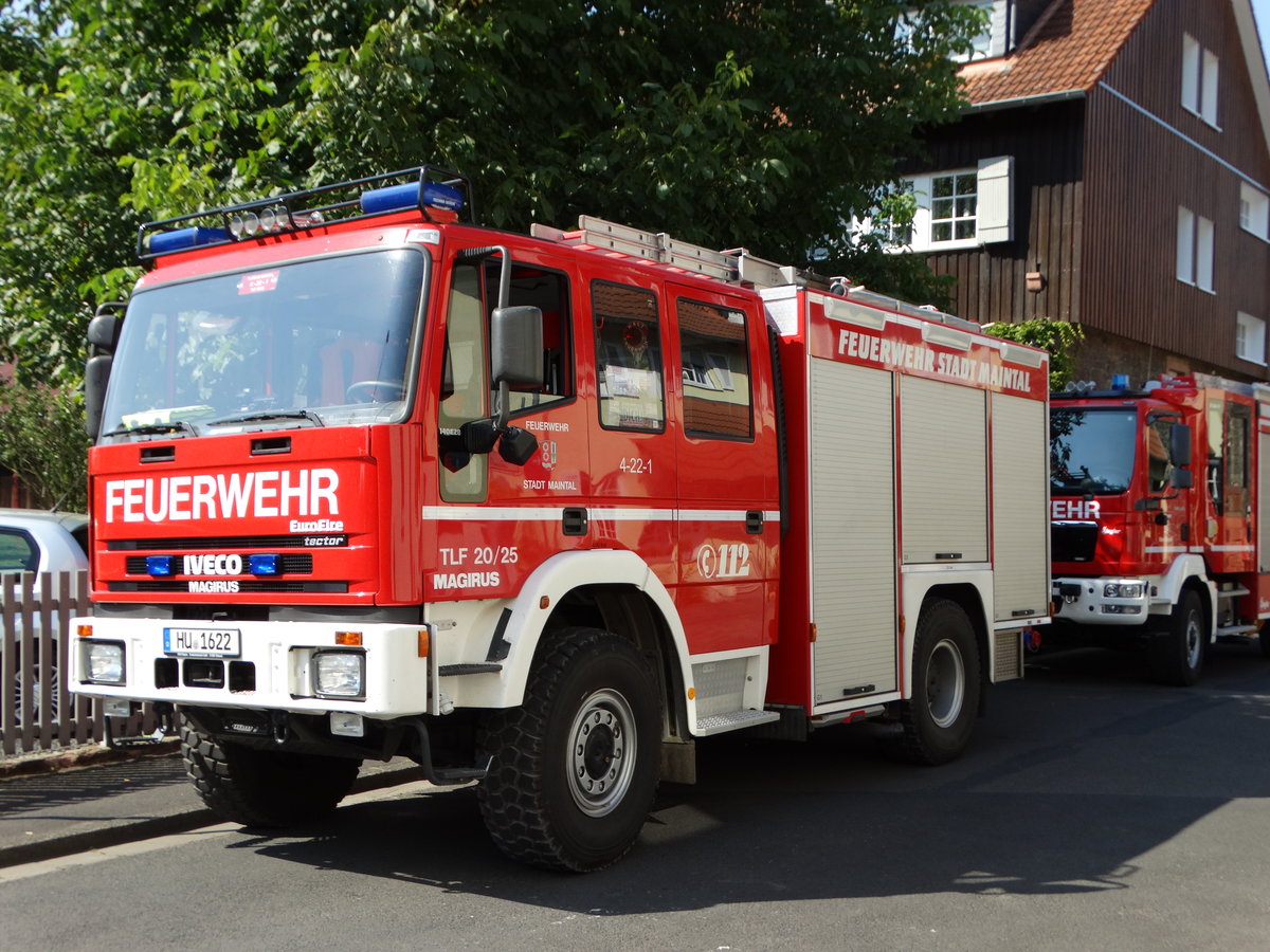 Feuerwehr Maintal Wachenbuchen IVECO/Magirus TLF 20/25 (Florian Maintal 4-22-1) am 10.09.16 
