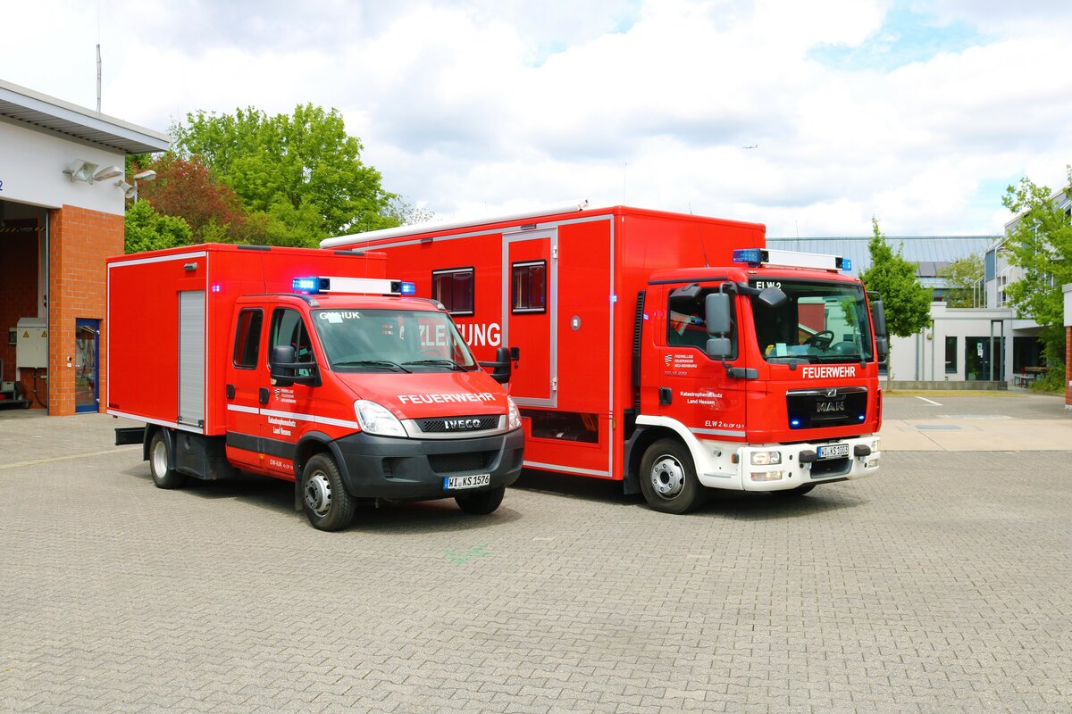 Feuerwehr Neu-Isenburg MAN TGL ELW2 des Kreis Offenbach (Florian Kreis Offenbach 12-1) und IVECO Daily GW-IuK (Florian Kreis Offenbach 14-1) am 21.05.22 bei einen Fototermin