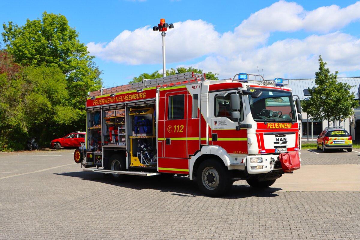 Feuerwehr Neu-Isenburg MAN TGM 13.290 EMPL HLF1 (Florian Isenburg 1/46-1) am 13.06.26 bei einen Fototermin. Danke f�r das tolle Shooting

