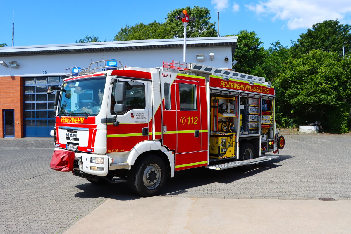 Feuerwehr Neu-Isenburg MAN TGM 13.290 EMPL HLF1 (Florian Isenburg 1/46-1) am 13.06.26 bei einen Fototermin. Danke f�r das tolle Shooting

