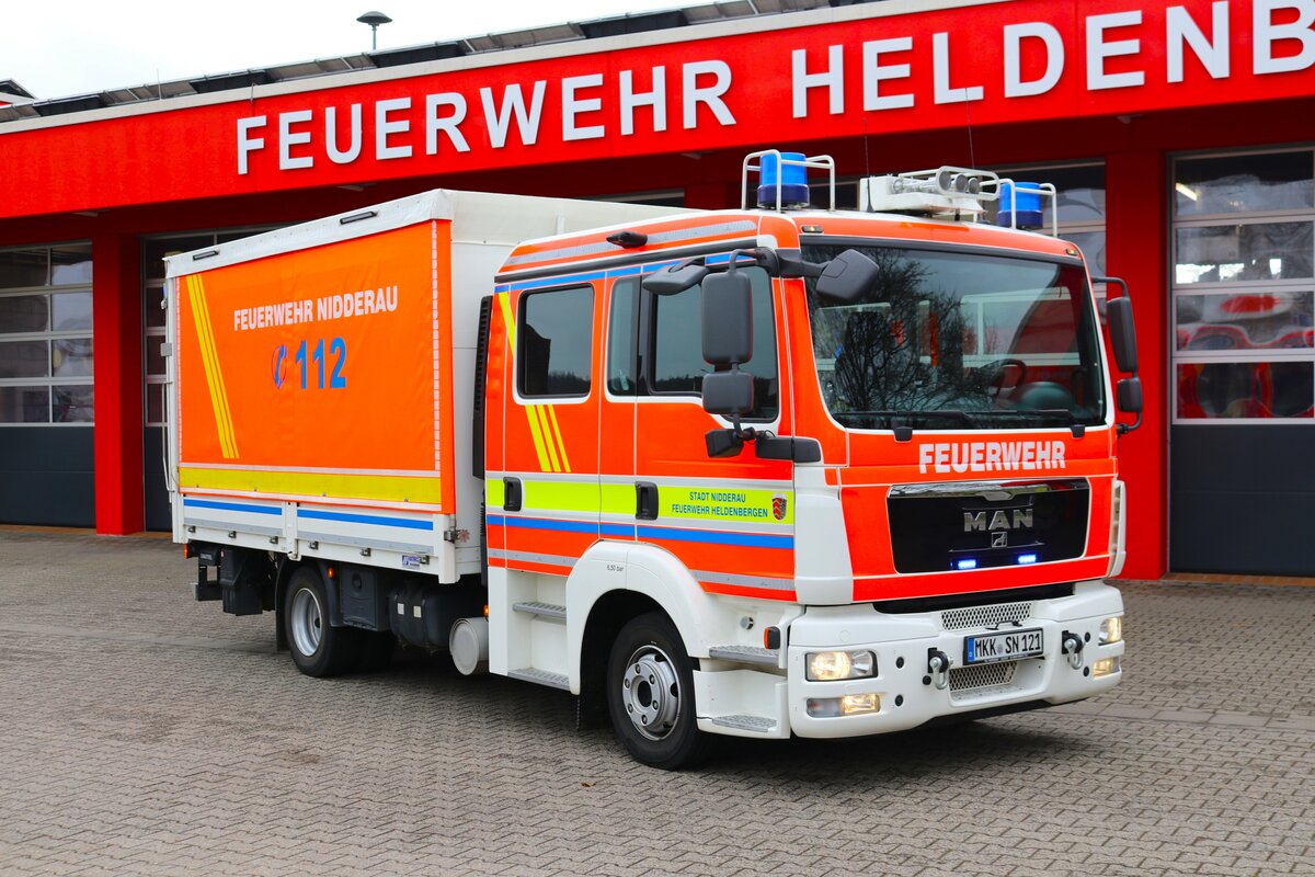 Feuerwehr Nidderau Heldenbergen MAN TGM GW-L (Florian Nidderau 1-64-1) am 17.02.24 bei einen Fototermin. Danke für das tolle Shooting