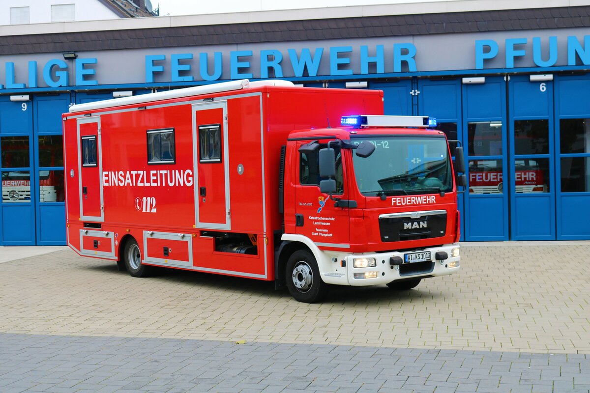 Feuerwehr Pfungstadt Kreis Darmstadt Dieburg MAN TGM ELW2 (Florian Darmstadt Dieburg 12) am 12.11.22 bei einen Fototermin
