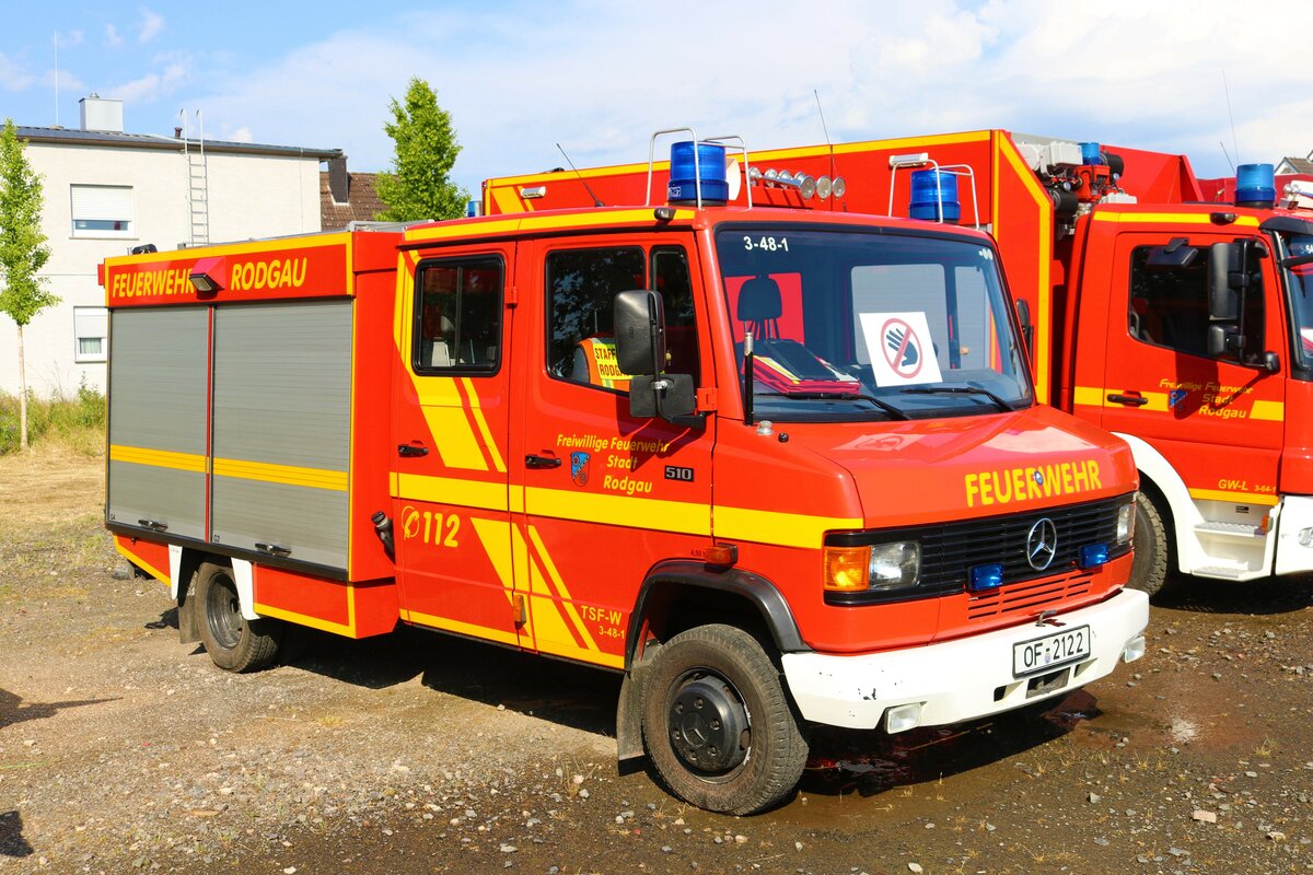 Feuerwehr Rodgau Süd Mercedes Benz TSF-W am 08.06.23 beim Tag der offenen Tür 