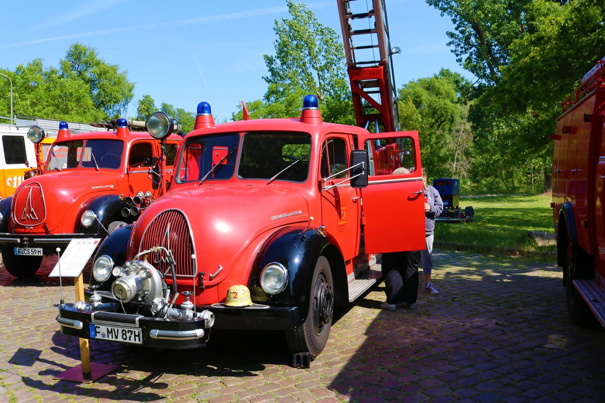 Feuerwehrmuseum Frankfurt am Main Magirus Deutz Hauber Drehleiter am 03.06.23 bei einer Fahrzeugausstellung