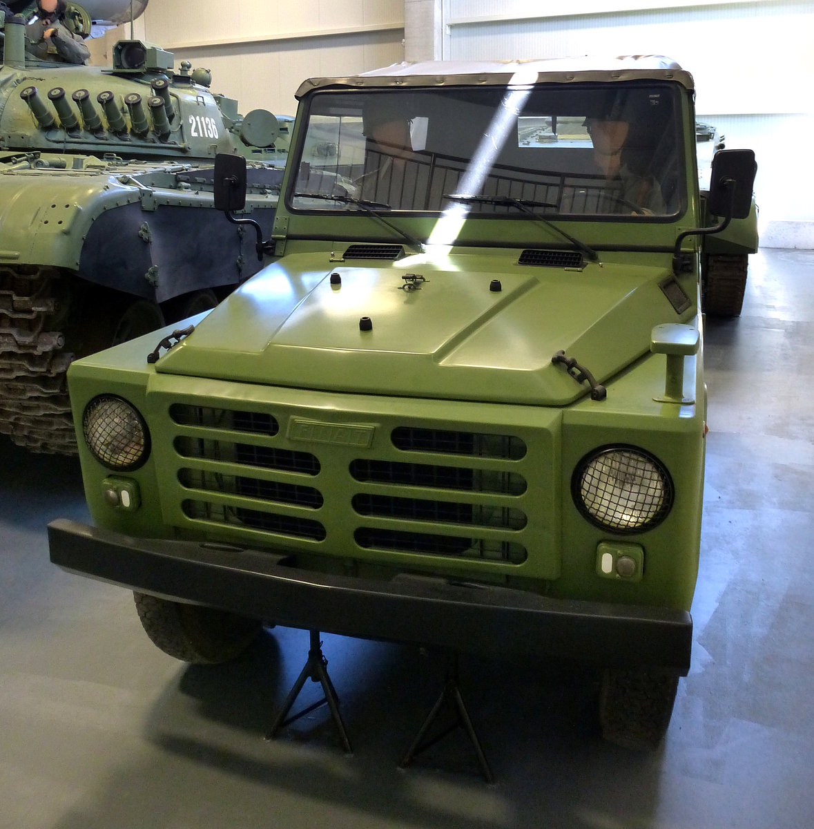 Fiat 1107, Geländewagen von 1974-87 bei Fiat produziert, von Jugoslawien in Lizenz gebaut, Militärmuseum Pivka, Juni 2016 