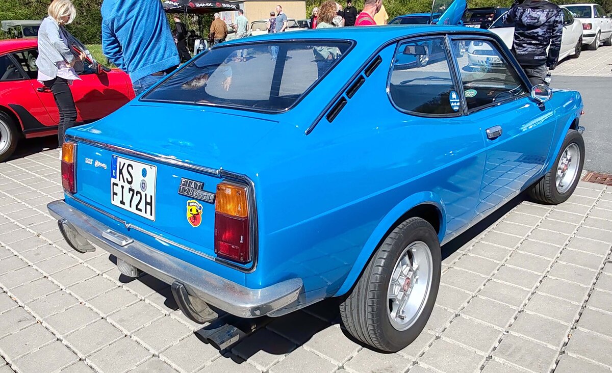 =Fiat 128 Sport L, gesehen auf dem Ausstellungsgel�nde der Oldtimerveranstaltung in Frankenberg/Eder im Mai 2026.