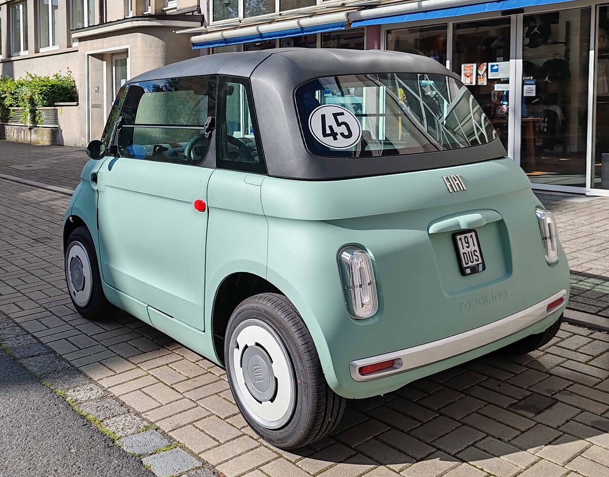 =Fiat Topolino steht anl. des Hessentages im Stadtgebiet von Fulda, 06-2026