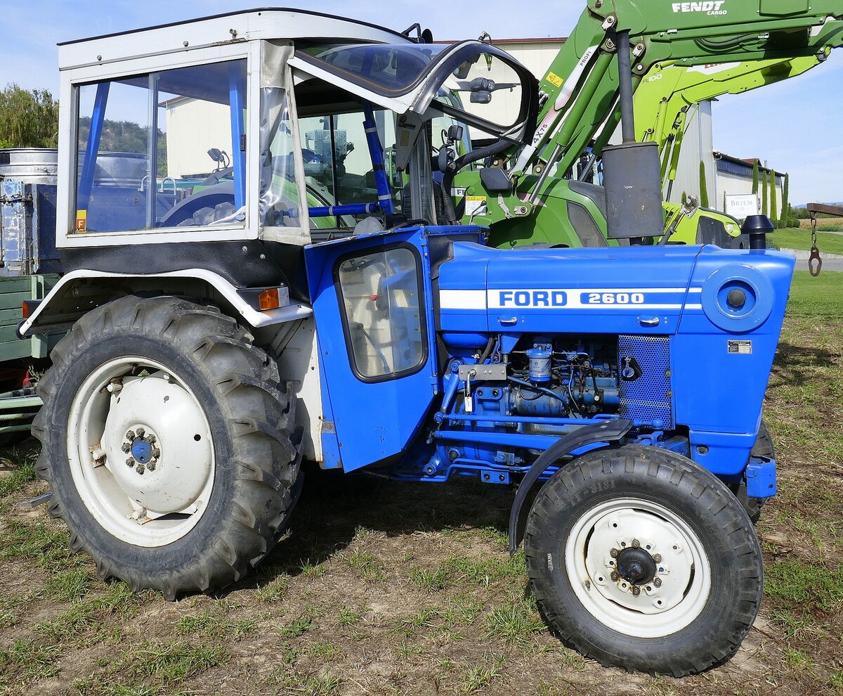 Ford 2600, Ackerschlepper mit 3-Zyl.Diesel und 38 PS, gebaut von 1975-81, Sept.2026