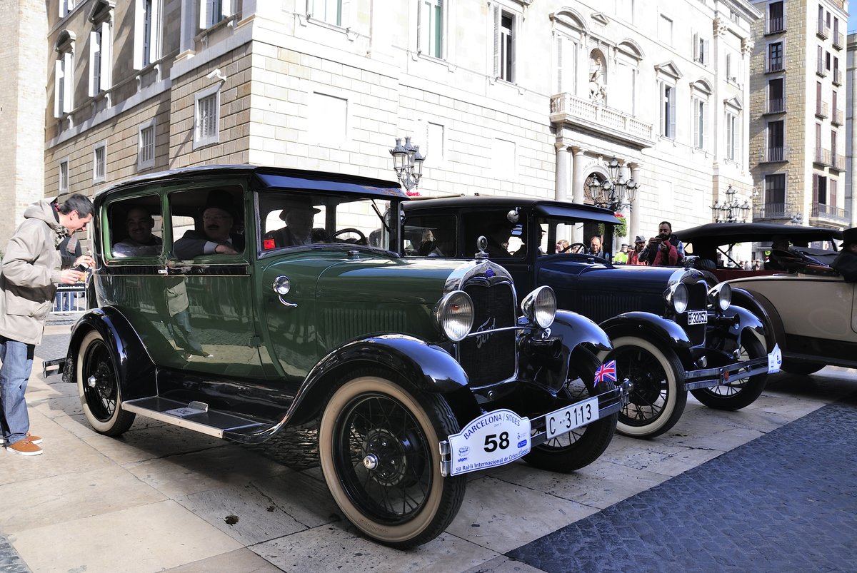 Ford A 	Bj.:1928 (Links), Ford A Tudor Bj.:1927 (Rechts), am 5.3.2017 Oldtimer Rally Barcelona Sitges 2017.