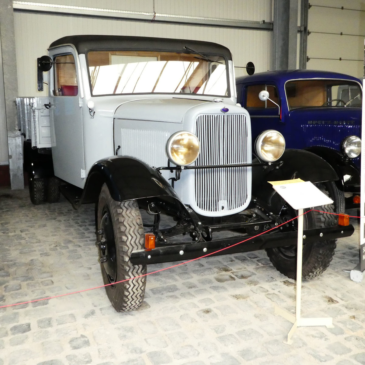 =Ford BB, Bj. 1938, gesehen im sächsischen Nutzfahrzeugmuseum in Hartmannsdorf, Juli 2016