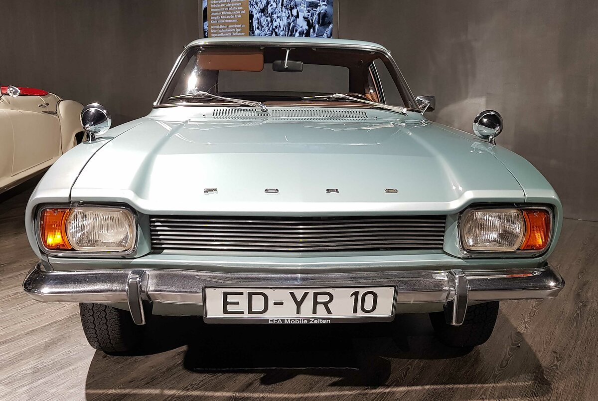 =Ford Capri, Bauzeit 1969 - 1972, 1488 ccm, 60 PS, 142 km/h, gesehen im EFA Museum in Amerang, 06-2022