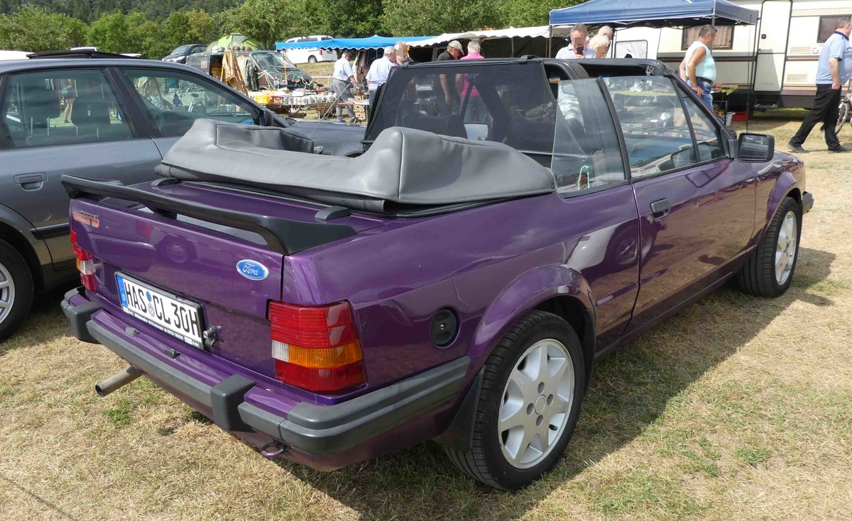 =Ford Escort Cabrio, ausgestellt beim Oldtimertreffen in Ostheim, 07-2019